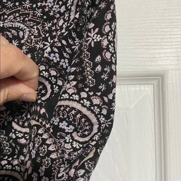 LOFT linen blend floral shorts size XL - Picture 6 of 10